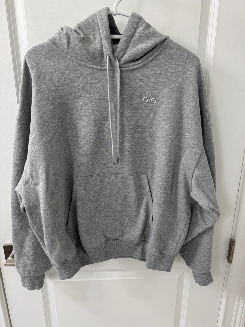 ALO Yoga Women's Heather Gray Accolade Hoodie Sweatshirt